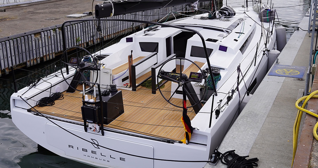 FC 56 from Olbia, Sardinia to Palermo, Sicily